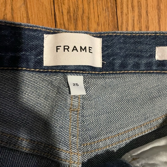 Frame Hi Rise Straight Leg Jean - Picture 4 of 6